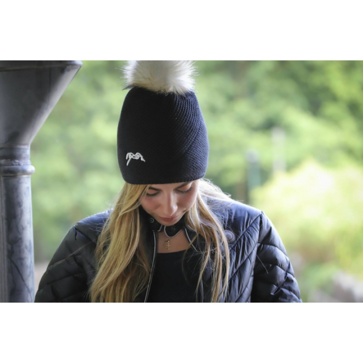 Bonnet penelope waki